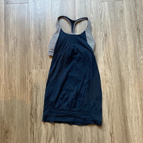 Lululemon Practice Freely Tank in Inkwell Size 4 - Picture 1 of 5